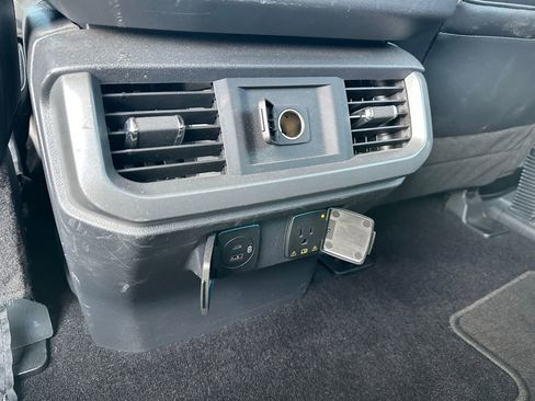 Used 2022 Ford F150 Lariat image 18