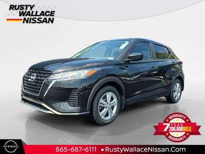 New 2025 Nissan Kicks S