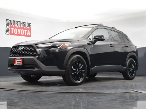 Used 2024 Toyota Corolla Cross LE image 31