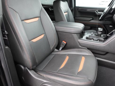 Used 2024 GMC Sierra 1500 AT4 w/ AT4 Preferred Package image 40