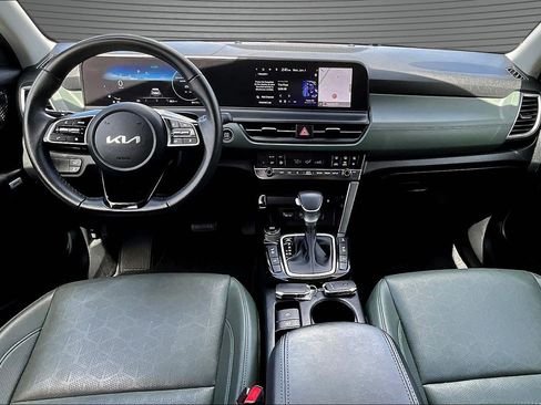 Used 2024 Kia Seltos SX w/ SX Sunroof Package AWD/4WD image 7