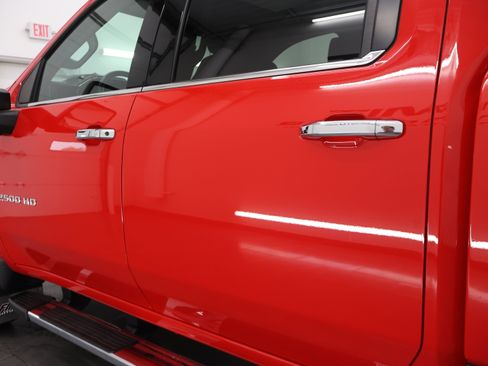 Used 2024 Chevrolet Silverado 2500 LTZ w/ LTZ Plus Package AWD/4WD image 41
