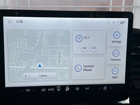 Used 2023 Ford Transit 350 XLT image 32