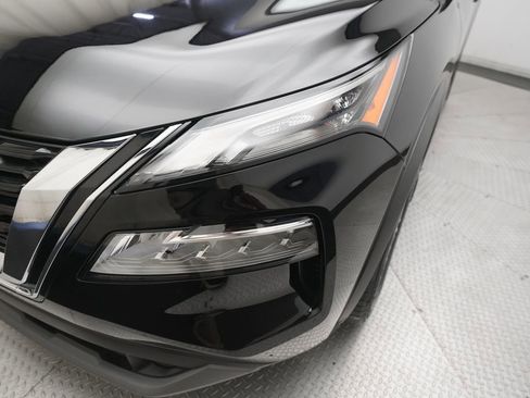 Used 2023 Nissan Rogue SV image 20