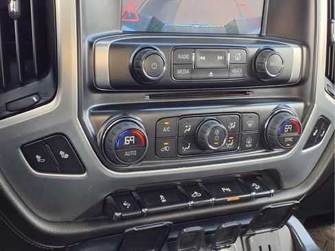 Used 2015 GMC Sierra 1500 SLE w/ SLE Value Package image 11