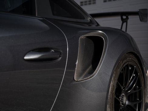Used 2018 Porsche 911 GT2 RS RWD image 61