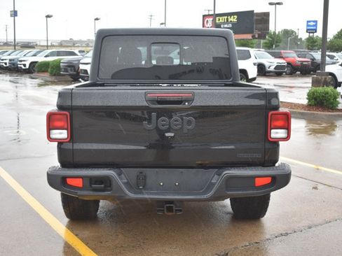Used 2021 Jeep Gladiator Sport AWD/4WD image 6