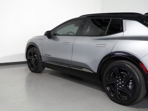 Used 2024 Chevrolet Equinox EV RS image 57