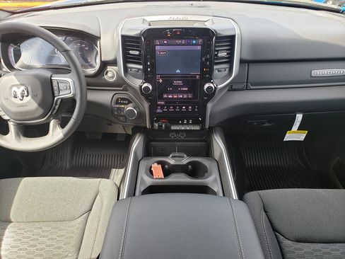 New 2026 RAM 1500 Big Horn AWD/4WD image 15