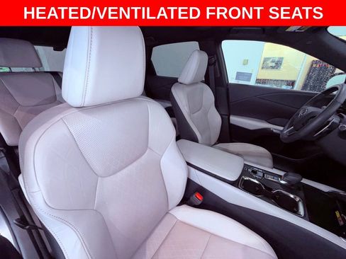 Certified 2023 Lexus RX 350 w/ Accessory Package (Z1) AWD/4WD image 16