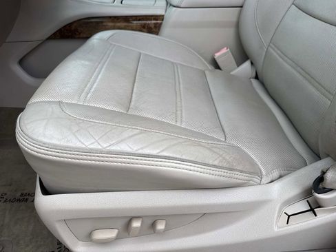 Used 2015 GMC Yukon Denali w/ Touring Package image 29