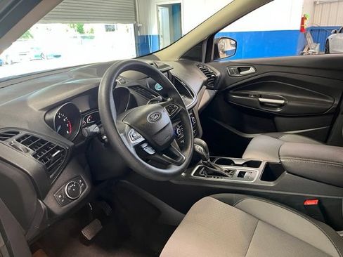 Used 2018 Ford Escape SE w/ SE Sync 3 Package FWD image 22