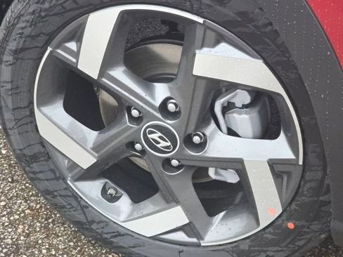 New 2026 Hyundai Venue SEL image 18