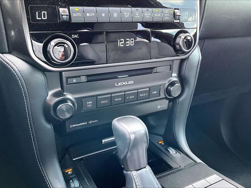 Used 2023 Lexus GX 460 w/ Black Line Special Edition AWD/4WD image 35