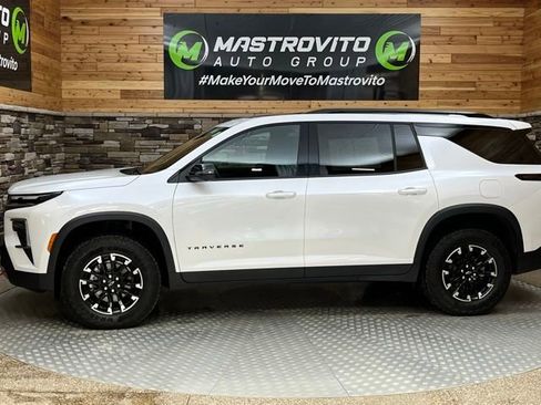 Used 2025 Chevrolet Traverse Z71 w/ Driver Confidence Package AWD/4WD image 6