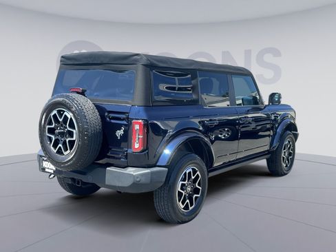 Used 2021 Ford Bronco Outer Banks AWD/4WD image 16