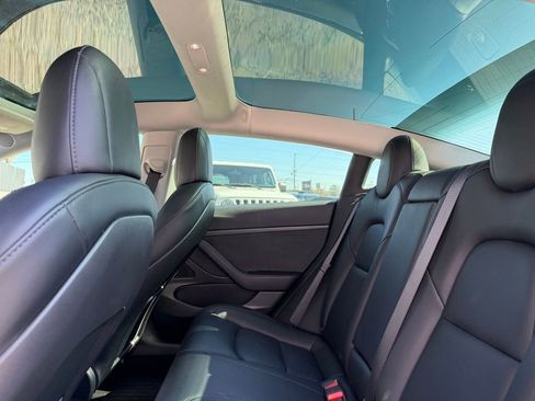 Used 2020 Tesla Model 3 Standard Range Plus image 19