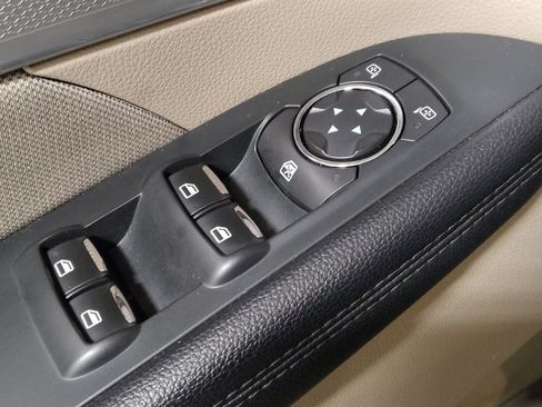 Used 2019 Ford Explorer FWD image 27