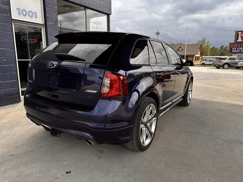 Used 2011 Ford Edge Sport w/ Driver Entry Pkg image 8