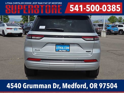 New 2026 Jeep Grand Cherokee Summit AWD/4WD image 13