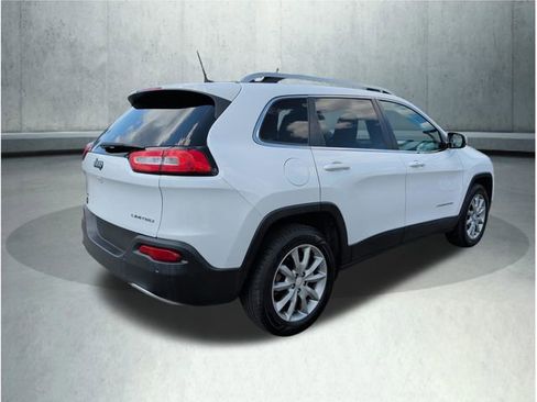 Used 2018 Jeep Cherokee Limited AWD/4WD image 6