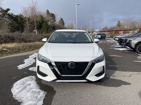 Used 2023 Nissan Sentra SV image 2