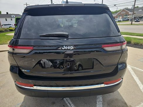 Used 2024 Jeep Grand Cherokee Limited 4xe AWD/4WD image 10