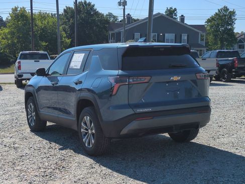 New 2026 Chevrolet Equinox LT w/ Safety and Technology Package FWD image 7