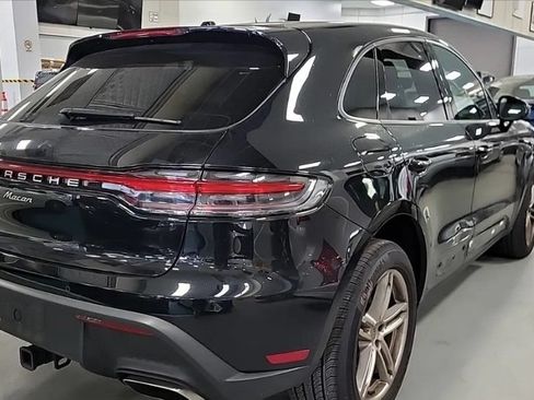 Used 2024 Porsche Macan AWD/4WD image 2