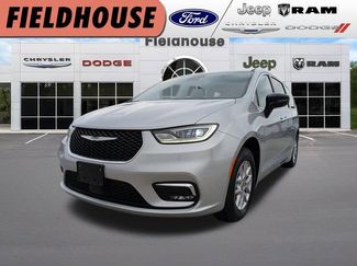 Used 2024 Chrysler Pacifica Touring-L FWD video 1