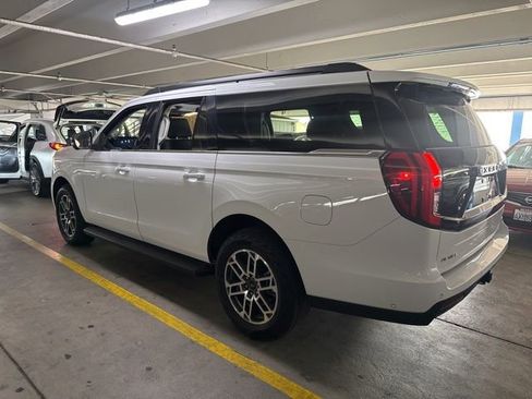 Used 2025 Ford Expedition Max Active image 4