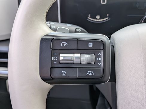 Used 2024 Hyundai Santa Fe SEL AWD/4WD image 25