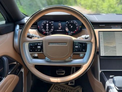 Certified 2024 Land Rover Range Rover Long Wheelbase Autobiography AWD/4WD image 22