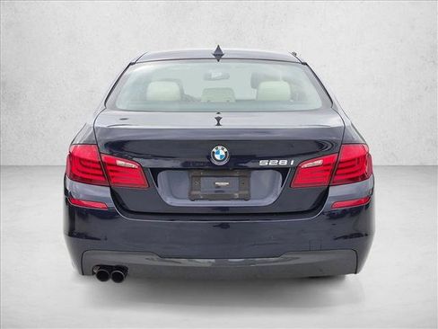 Used 2013 BMW 528i Sedan RWD image 6