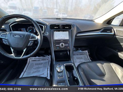 Used 2019 Ford Fusion Titanium FWD image 15