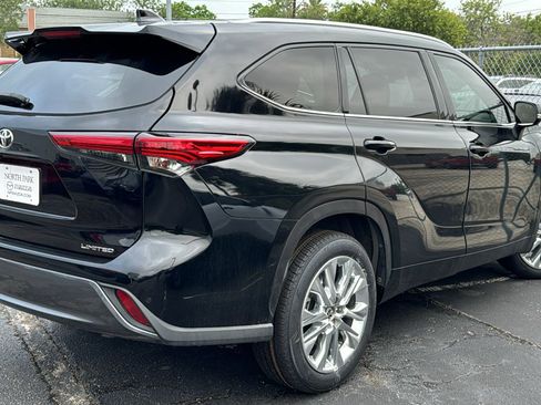 Used 2020 Toyota Highlander Limited FWD image 8