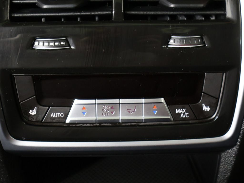 Used 2025 BMW X7 M60i w/ Executive Package AWD/4WD image 64