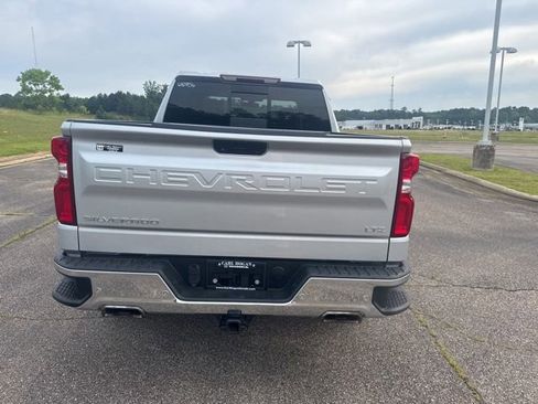 Used 2021 Chevrolet Silverado 1500 LTZ AWD/4WD image 8