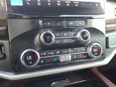 Used 2024 Ford Expedition Max Limited image 24