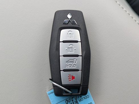 New 2026 Mitsubishi Outlander SE FWD image 33