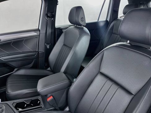 Used 2023 Volkswagen Tiguan SE R-Line FWD image 27