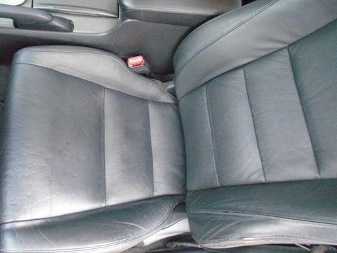 Used 2010 Honda Accord EX-L image 16