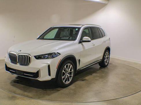 Used 2026 BMW X5 xDrive40i AWD/4WD image 1