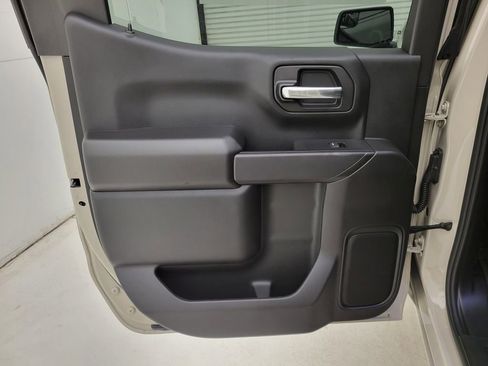 New 2026 Chevrolet Silverado 1500 Custom w/ LPO, Dark Essentials Package image 39