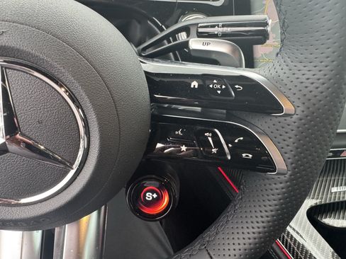 Used 2026 Mercedes-Benz E 53 AMG e 4MATIC Sedan image 20