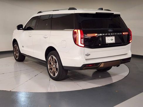 Used 2025 Ford Expedition King Ranch AWD/4WD image 6