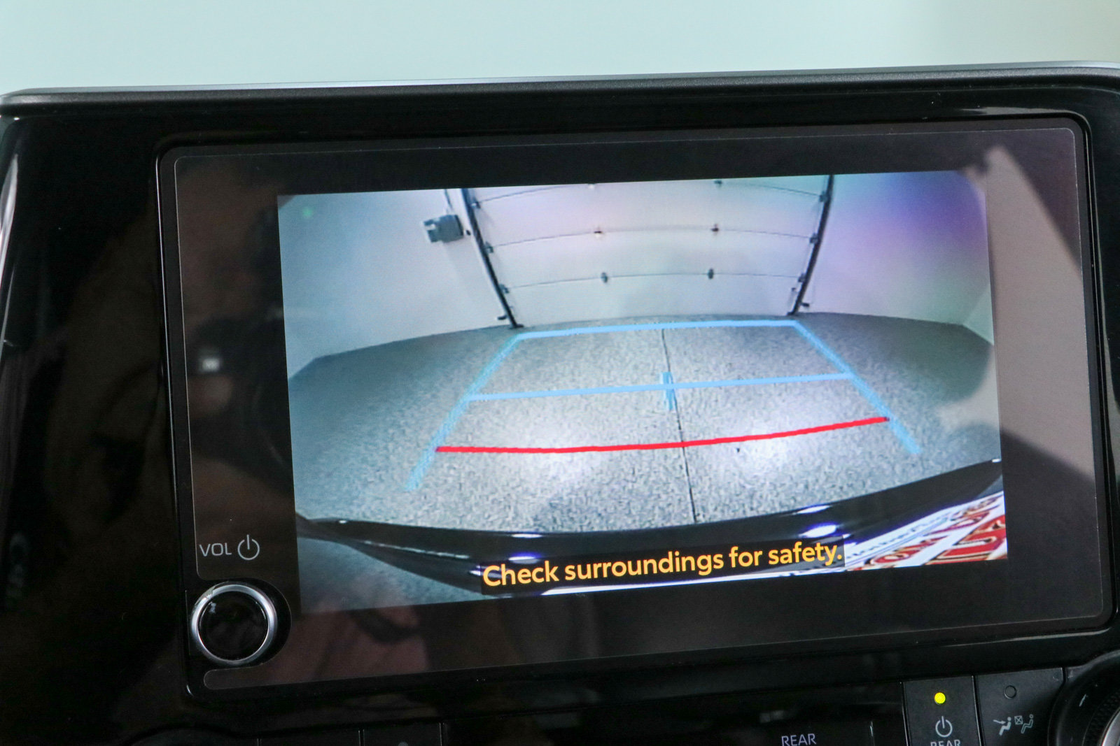 Used 2024 Toyota Highlander XLE FWD image 18