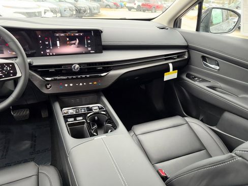 New 2026 Nissan Murano SV AWD/4WD image 17