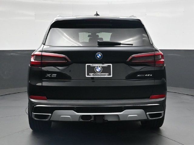Used 2022 BMW X5 xDrive45e w/ Executive Package AWD/4WD image 6