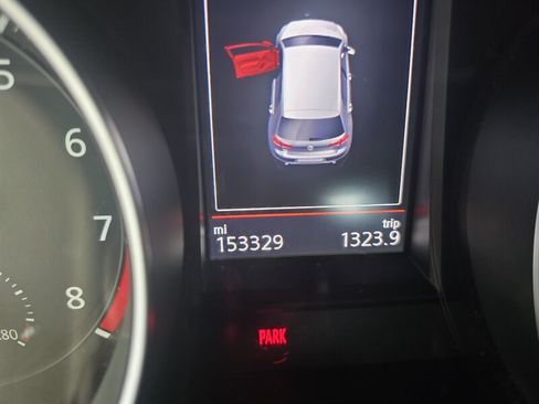 Used 2017 Volkswagen GTI S FWD image 25